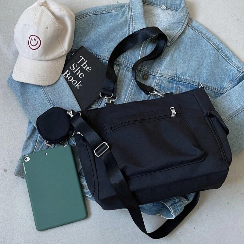 Trendy & Spacious Shoulder Tote Bag - Image 3