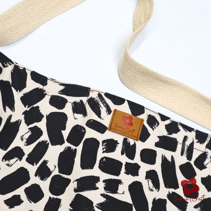 Zebra Style Designed Canvas Shoulder Bag - Image 5