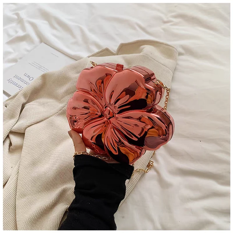 Cross body - Image 4