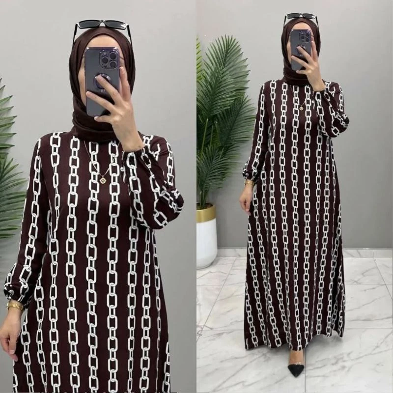 Chain pattern print Abaya - Image 3