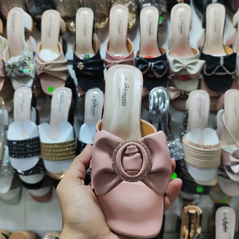 LADIES BOX HEELED SANDAL