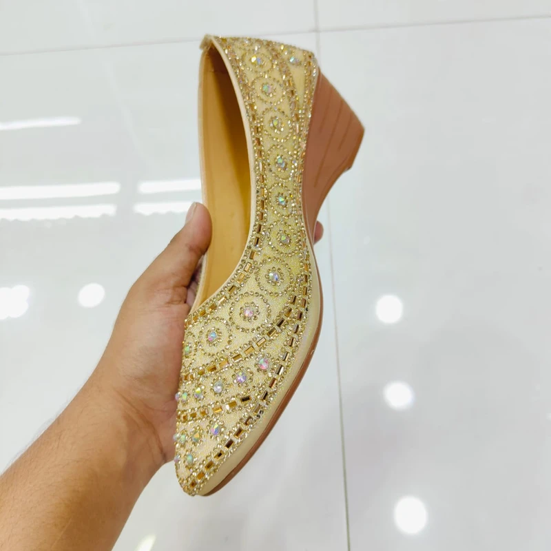 Ladies PU Flat Pumpy