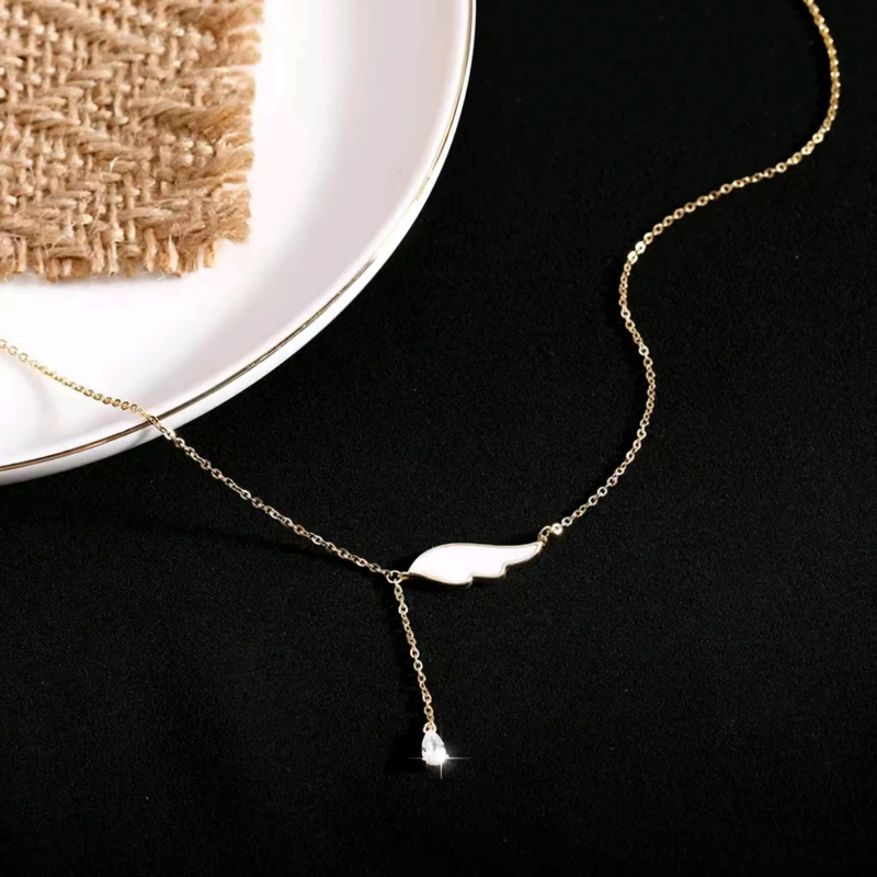 Single Wing Necklace