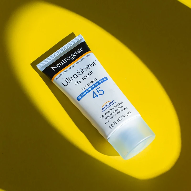 Neutrogena Ultra Sheer Dry-Touch Sunscreen - Image 4
