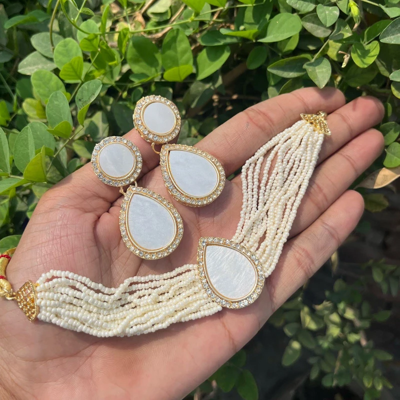 Small Pearl Jewellery Set