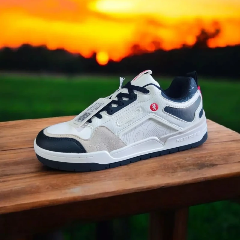 Red Tape Lifestyle Casual Sneakers (Black)