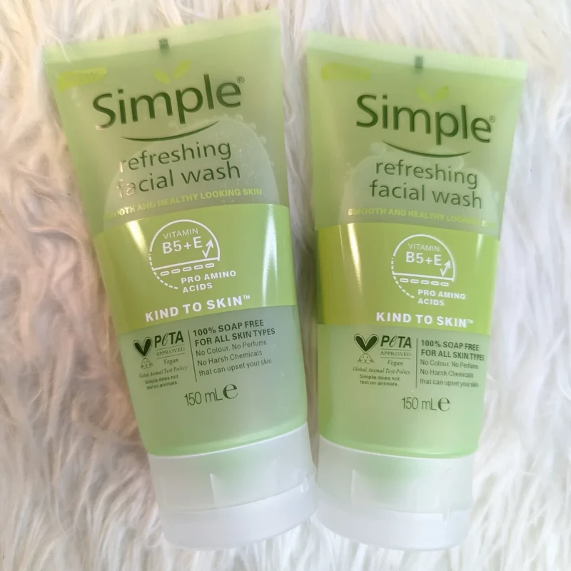 Buy 1 Get 1 Free Simple Refreshing Face Wash - Image 3