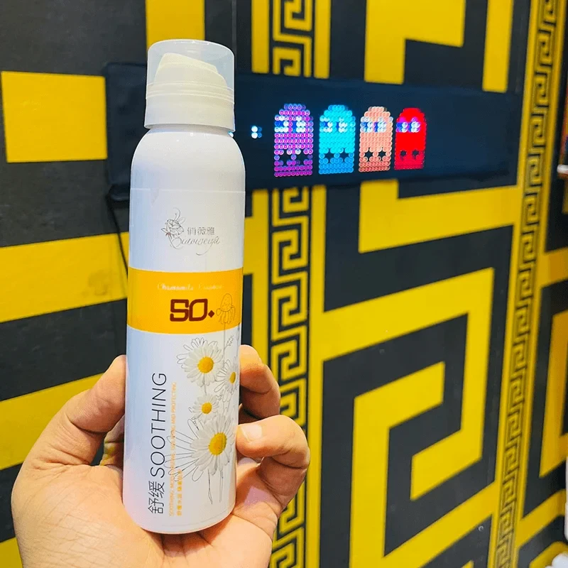 CHAMOMILE Whitening Spray Sunscreen with SPF 50+