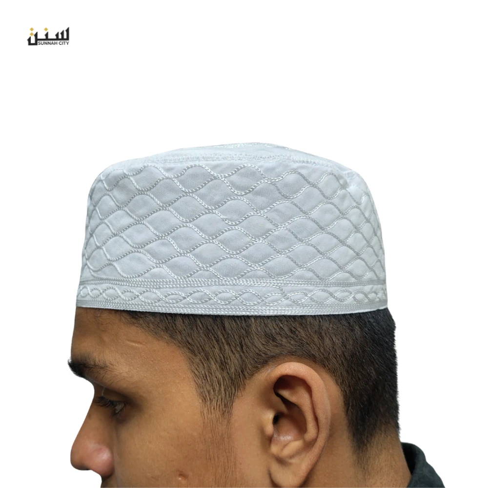 Handcrafted Saudi White Cotton Tupi – Light Net