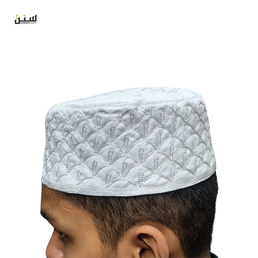 Handcrafted Saudi White Cotton Tupi – Side Embroidery