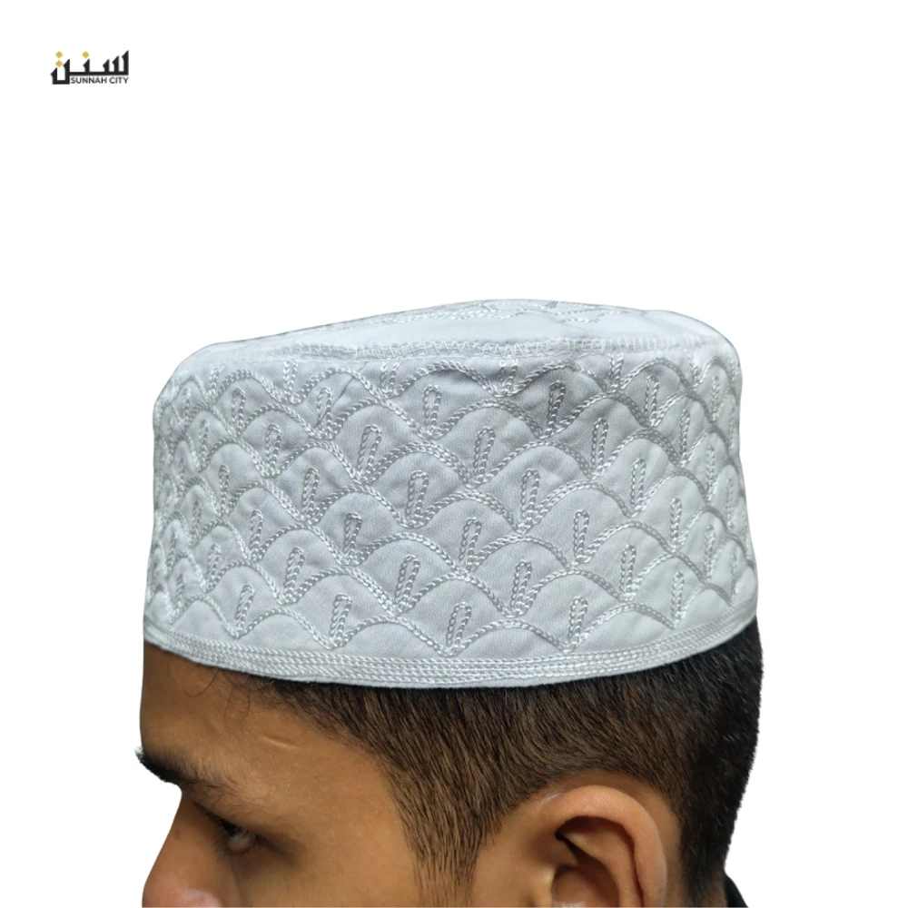 Handcrafted Saudi White Cotton Tupi – Side Embroidery