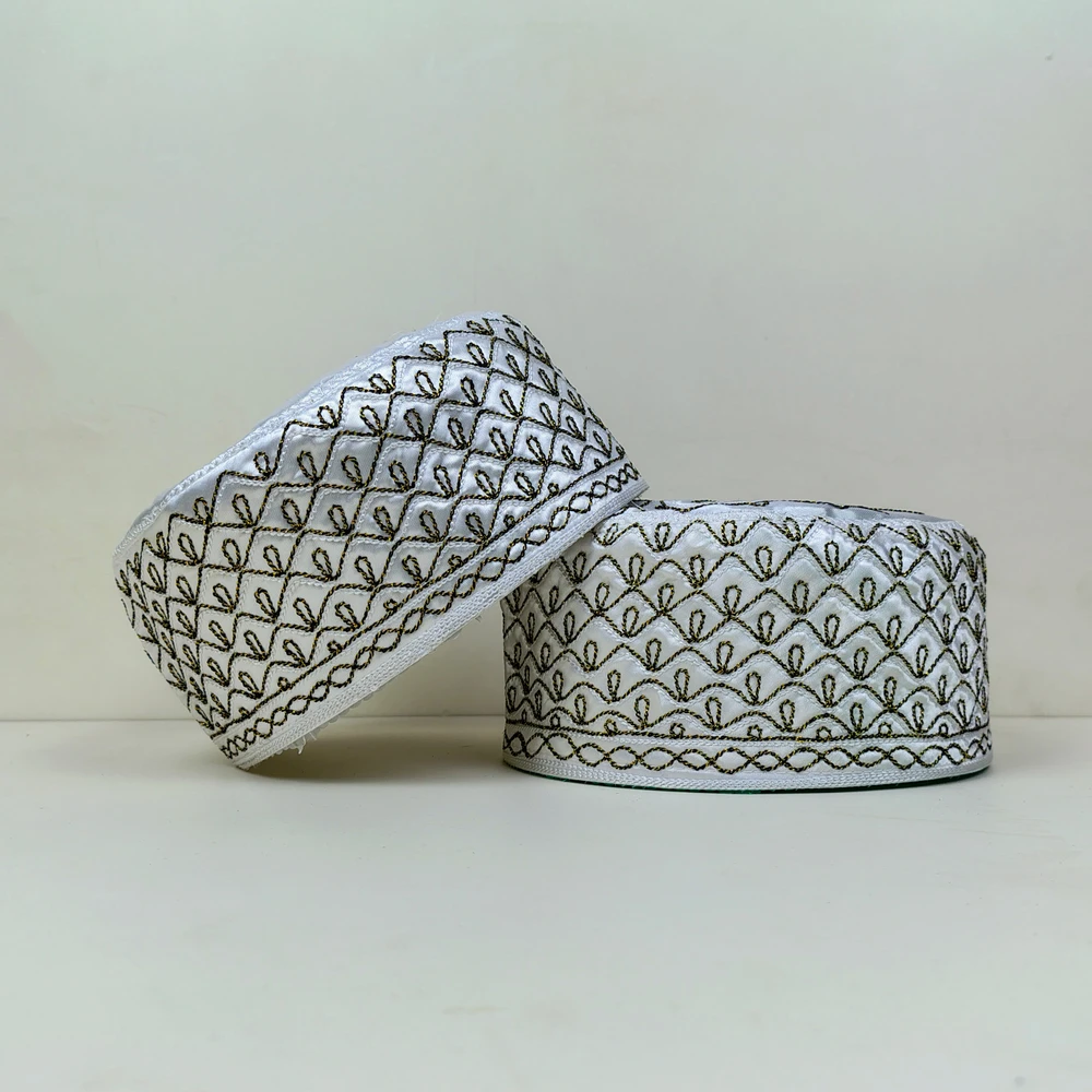 White Golden Embroidered Tupi – Elegant Handmade Islamic Cap for Men