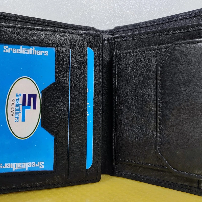 Sreeleathers Wallet  .BLACK/ BROWN