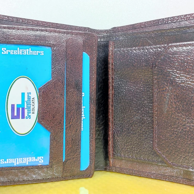 Sreeleathers Wallet  .BLACK/ BROWN - Image 4