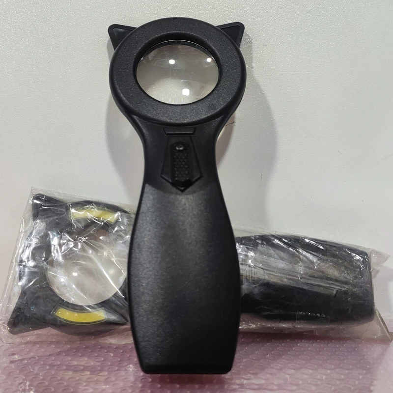MAGNIFYING  GLASS LED  LIGHT