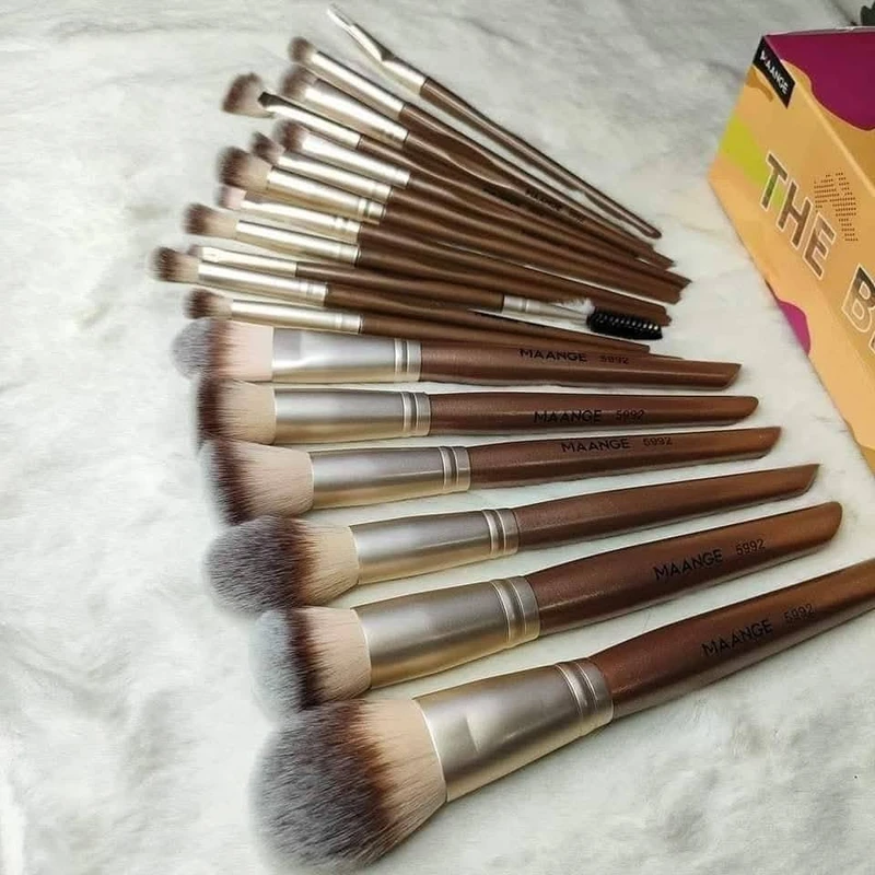 Maange 18 pcs Brush Set