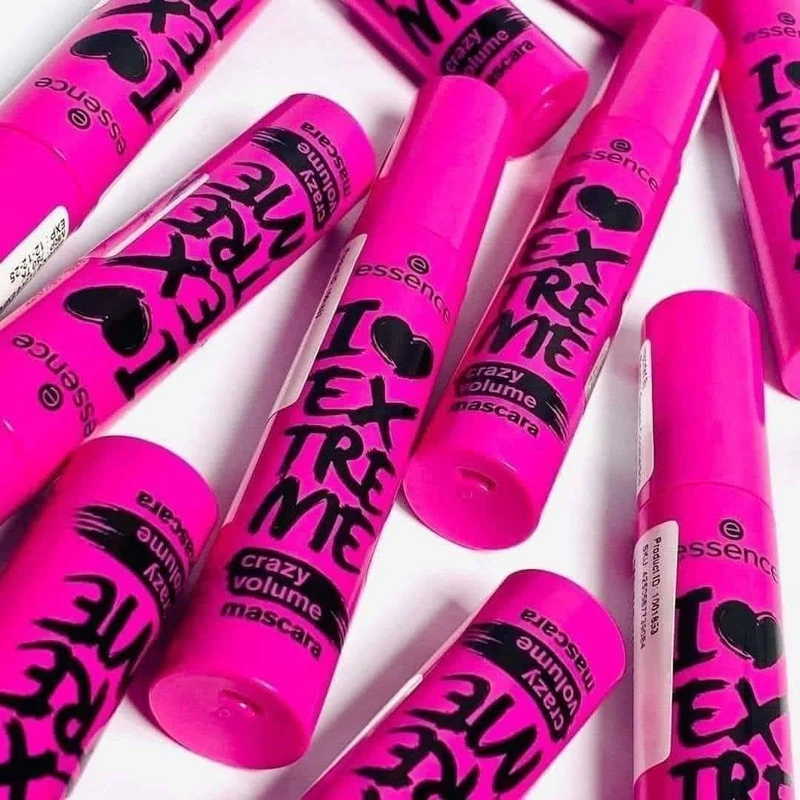Essence I Love Extreme Volume Mascara - Image 4