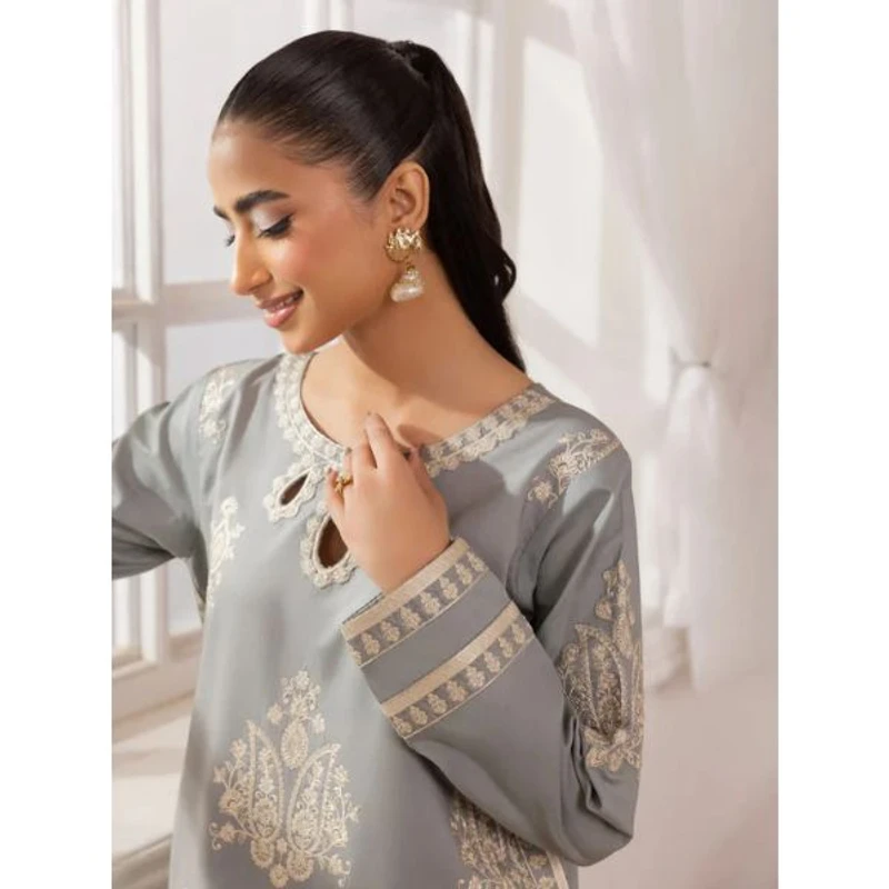 MOHAGNI-3PC LAWN EMBROIDERED SHIRT WITH MONARK PRINTED DUPATTA AND TROUSER | The Velvet Closet - Image 6