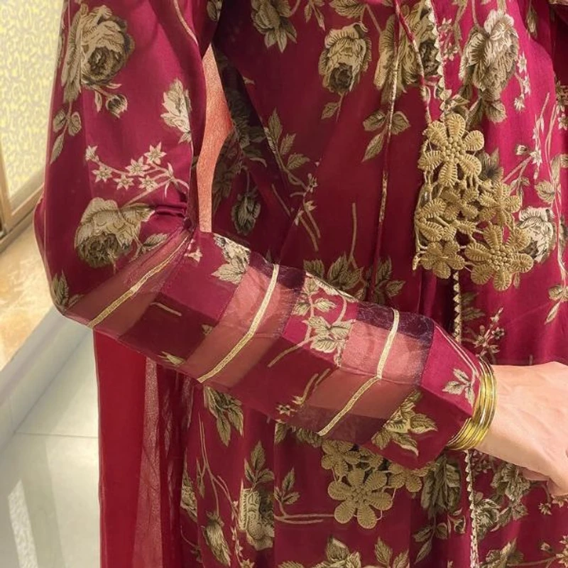 Special Printed Gown Style Three-Piece | The Velvet Closet - Image 3