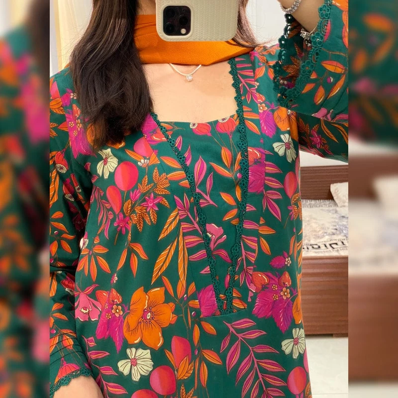 Digital Printed Soft Silk Three-Piece with Chiffon Orna | The Velvet Closet