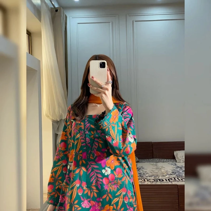 Digital Printed Soft Silk Three-Piece with Chiffon Orna | The Velvet Closet - Image 3