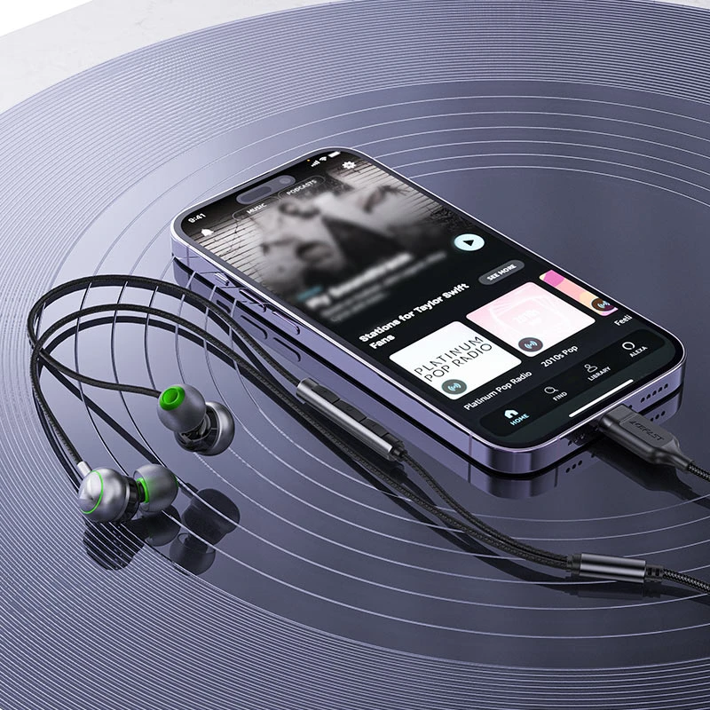 L5 USB-C in-ear wired earphones with mic - Thumbnail 4