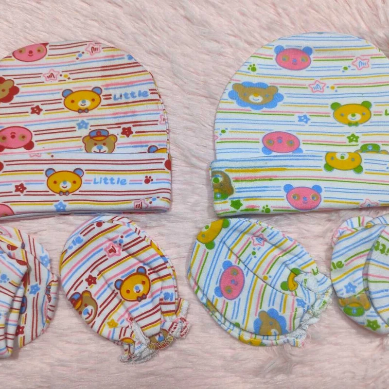 টুপি সেট